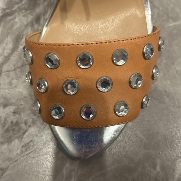 💰⬇️❗️BRAND NEW NEVER WORN HEELS - Picture 4 of 11